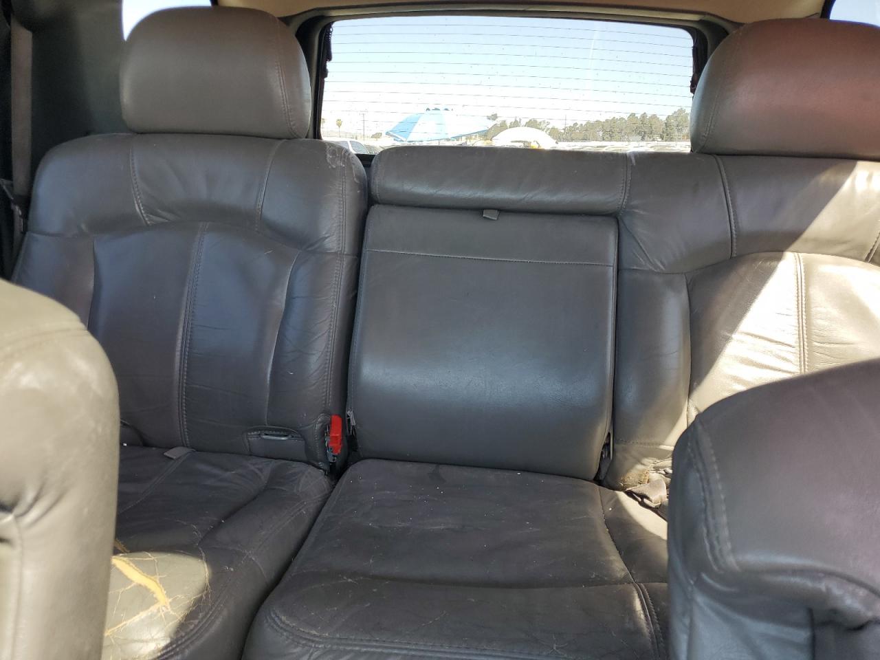 2002 Chevrolet Tahoe C1500 VIN: 1GNEC13T62R243097 Lot: 64210815