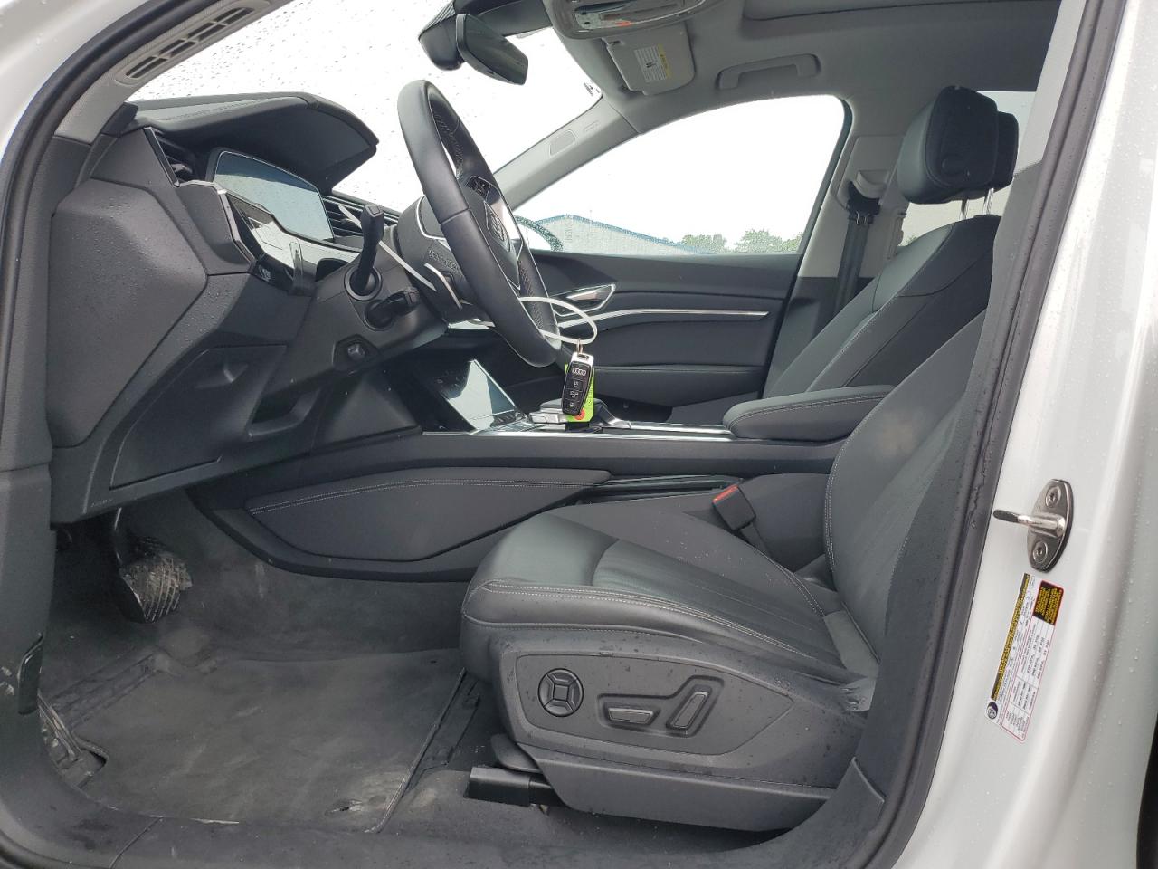 2022 Audi E-Tron Premium Plus VIN: WA1LAAGE2NB039972 Lot: 65725105