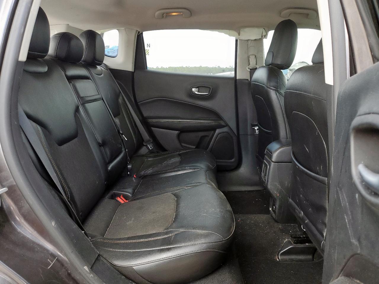 2018 Jeep Compass Latitude VIN: 3C4NJCBB7JT124063 Lot: 64115035