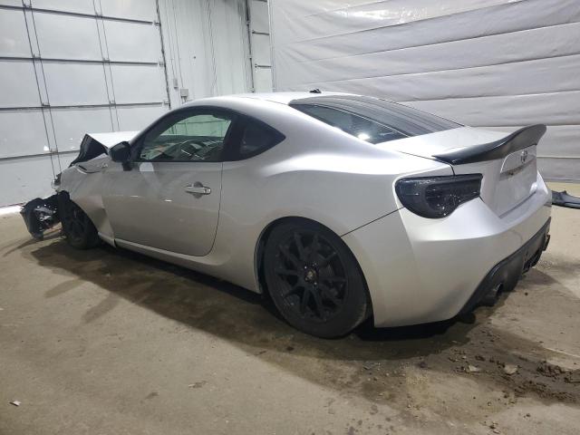 Coupet TOYOTA SCION 2014 Srebrny