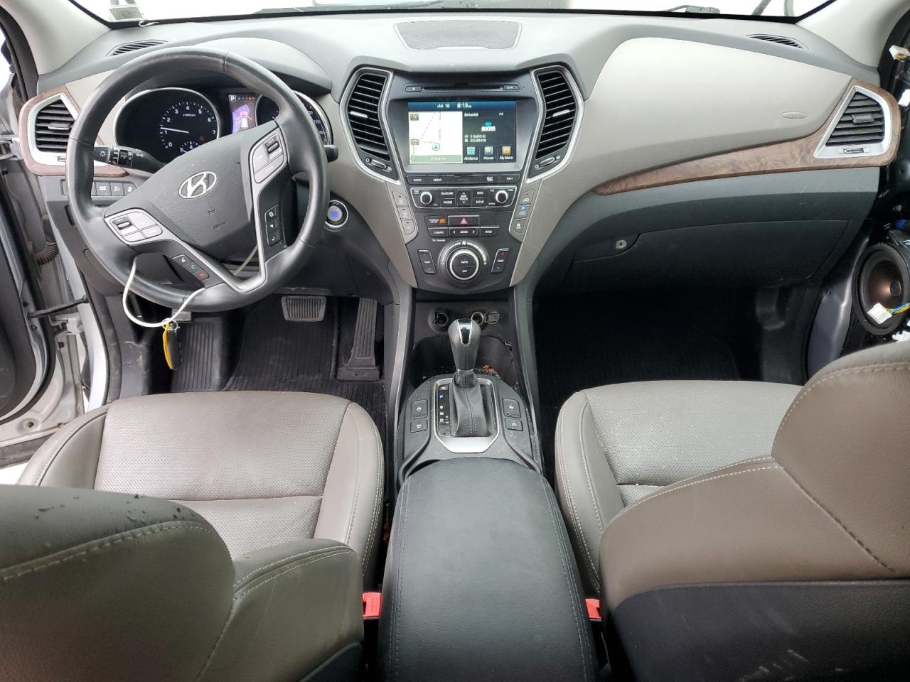 2017 Hyundai Santa Fe Se Ultimate VIN: KM8SRDHF2HU189913 Lot: 64393525