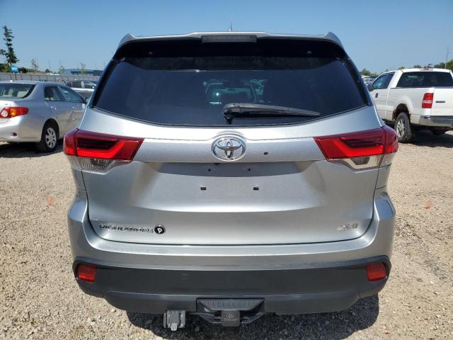  TOYOTA HIGHLANDER 2019 Srebrny