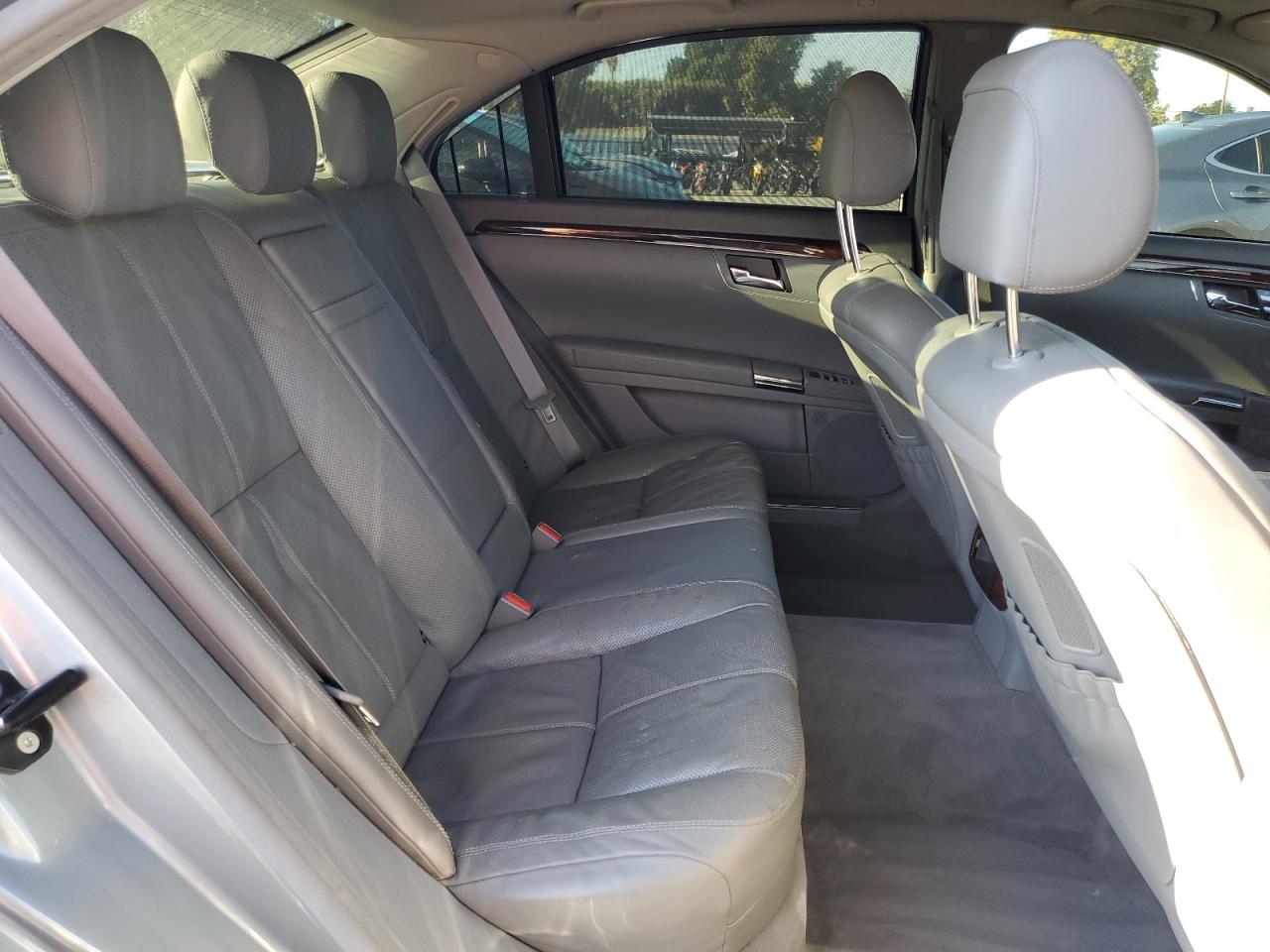2007 Mercedes-Benz S 550 VIN: WDDNG71X47A057592 Lot: 63802215