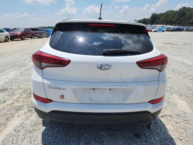  HYUNDAI TUCSON 2017 Белы
