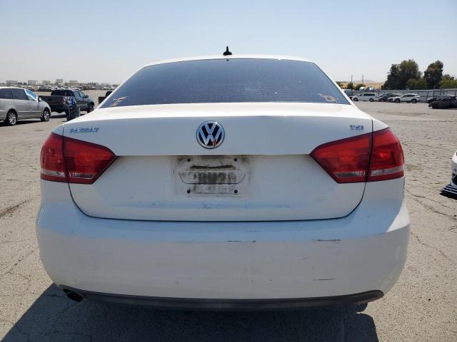  VOLKSWAGEN PASSAT 2015 Biały