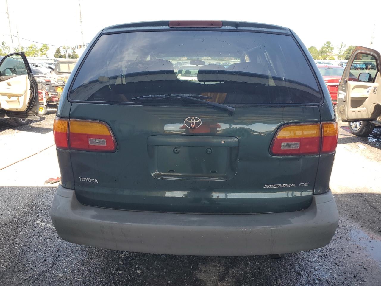 4t3zf19c4xu111178 4T3ZF19C4XU111178 1999 Toyota Sienna Ce
