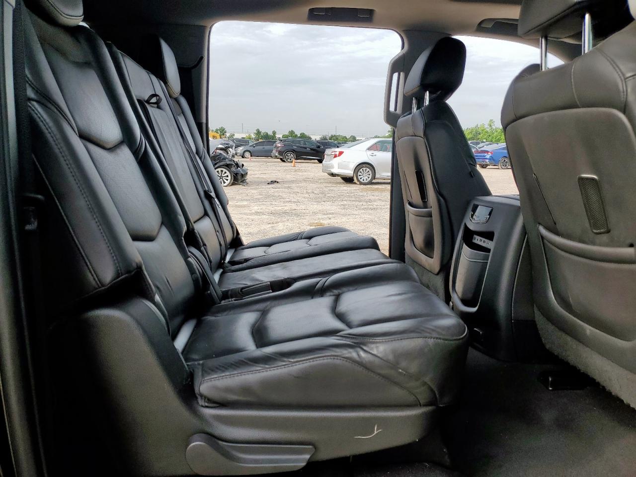 2019 Cadillac Escalade Esv Luxury VIN: 1GYS3HKJXKR317281 Lot: 62271335