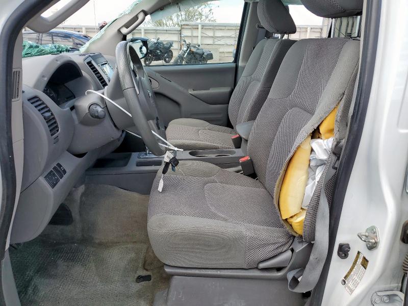 NISSAN FRONTIER 2017 Biały