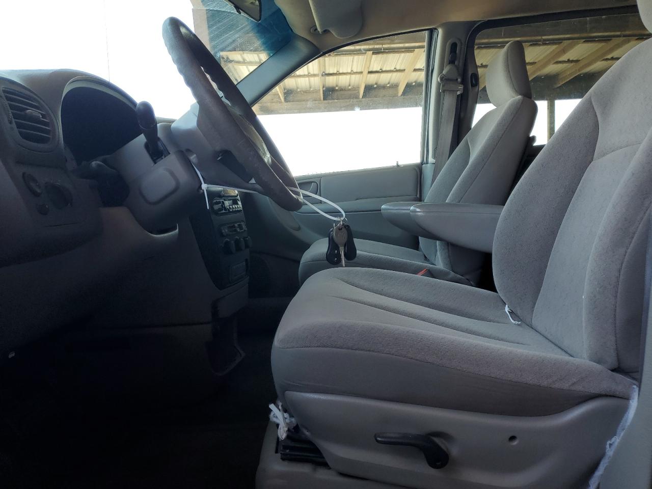 2002 Dodge Grand Caravan Sport VIN: 2B4GP44372R739846 Lot: 64702965