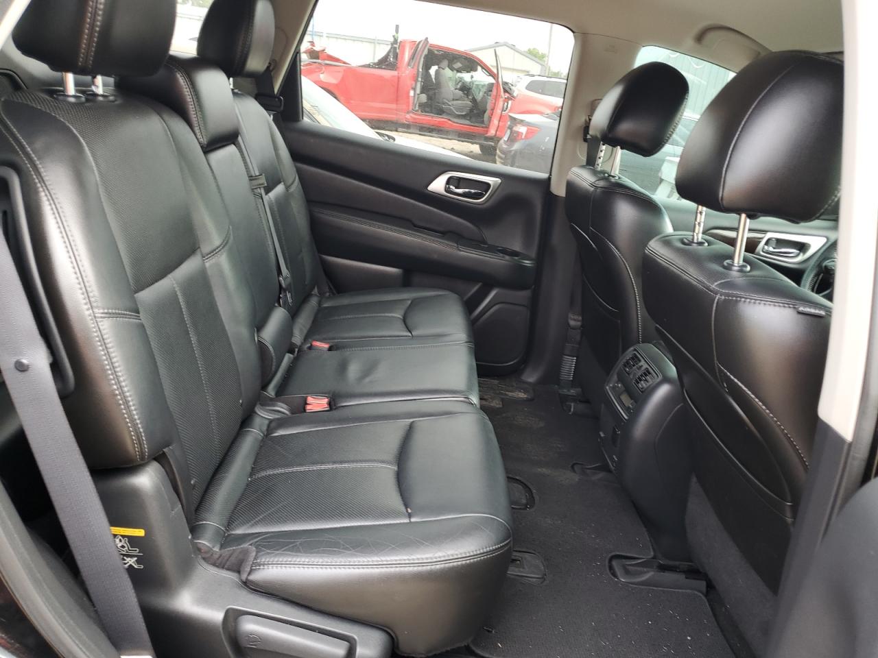 2014 Nissan Pathfinder S VIN: 5N1AR2MN1EC635306 Lot: 64375525