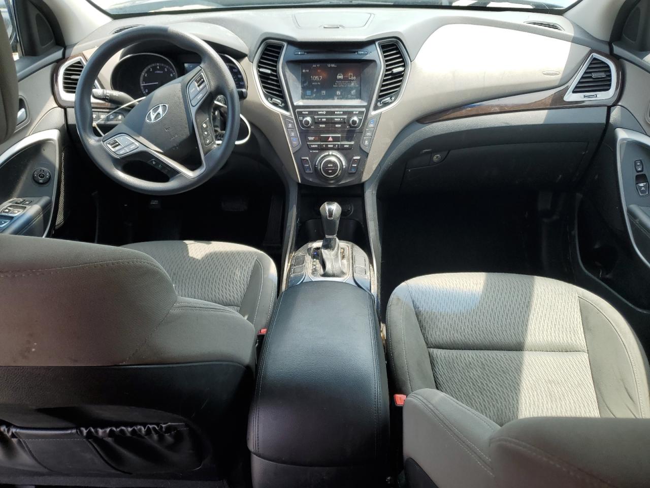 2017 Hyundai Santa Fe Se VIN: KM8SMDHF7HU234133 Lot: 65282745