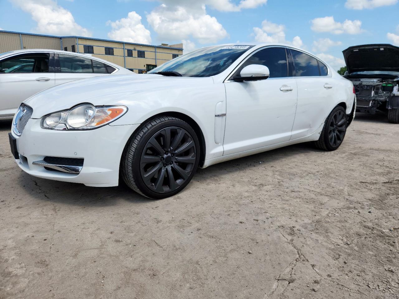 2011 Jaguar Xf VIN: SAJWA0FB4BLS01418 Lot: 65018205