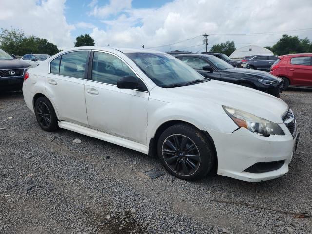  SUBARU LEGACY 2013 Biały