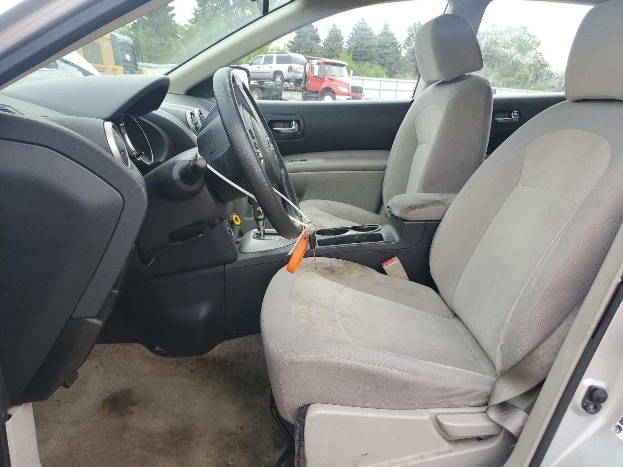 2009 Nissan Rogue S VIN: JN8AS58T29W047555 Lot: 64317085