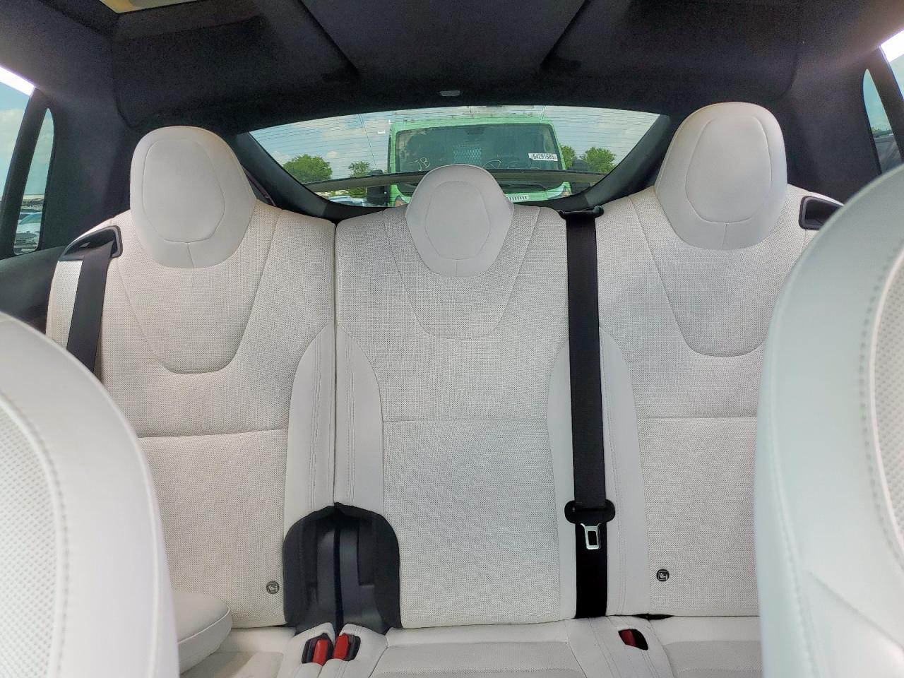 2022 Tesla Model X VIN: 7SAXCDE58NF350988 Lot: 64325365