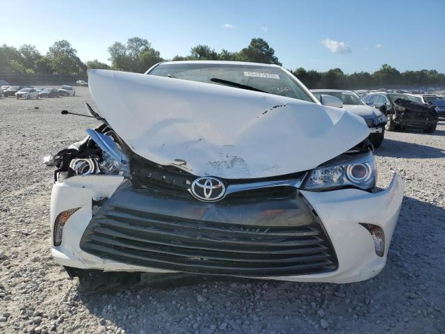  TOYOTA CAMRY 2016 Biały