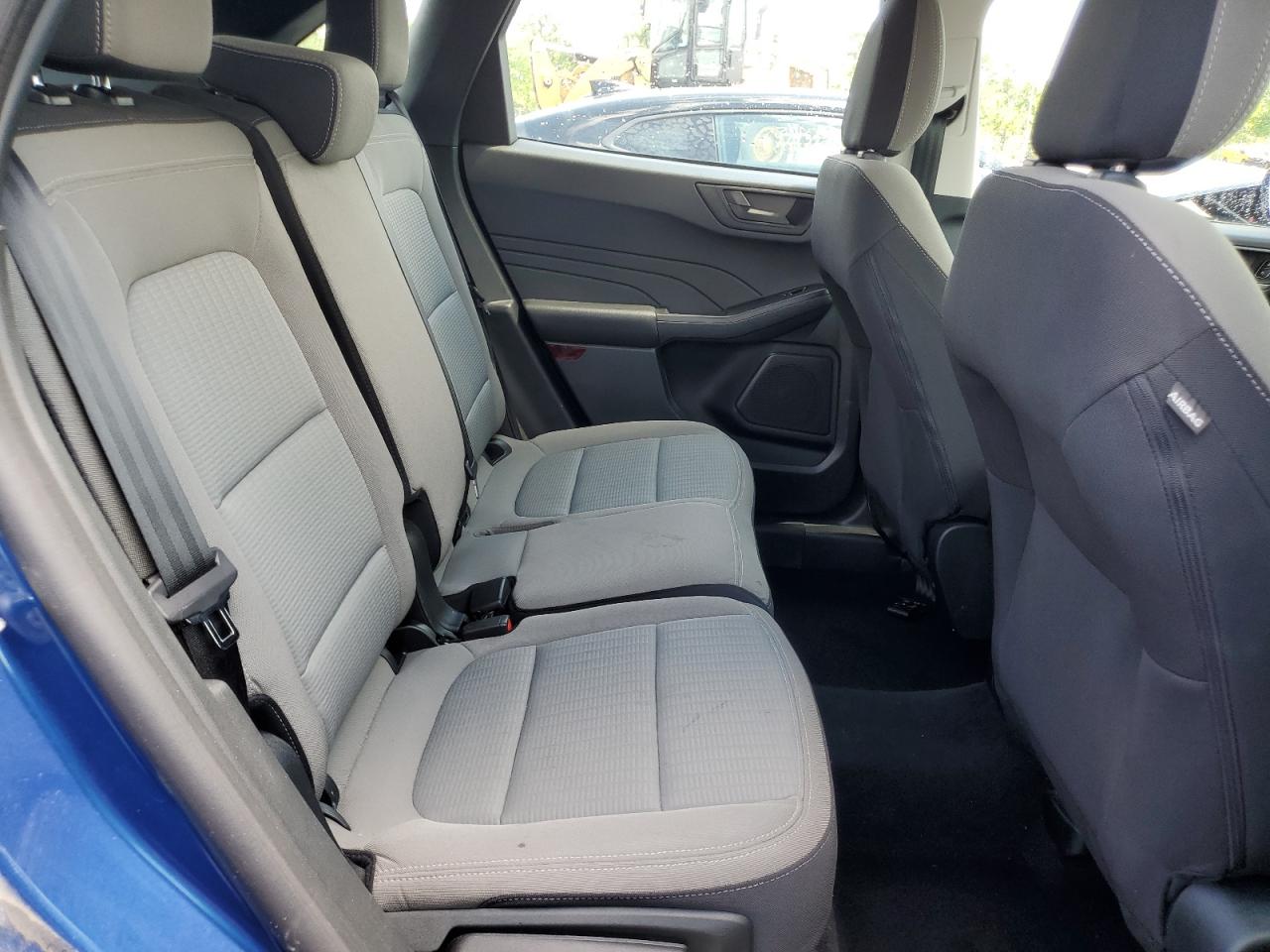 2022 Ford Escape S VIN: 1FMCU9F61NUA90367 Lot: 64070815