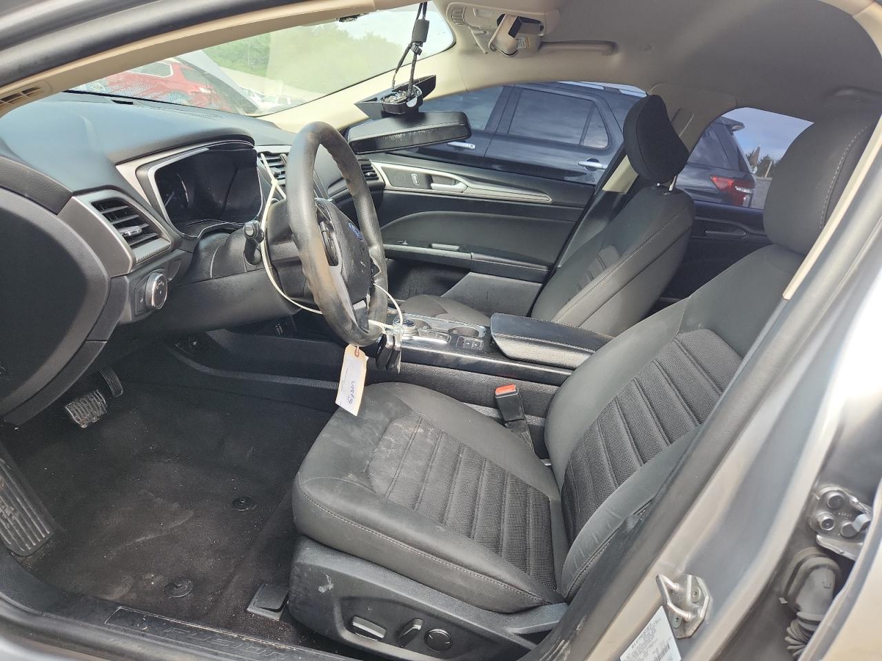 2020 Ford Fusion Se VIN: 3FA6P0LU0LR105958 Lot: 64010145