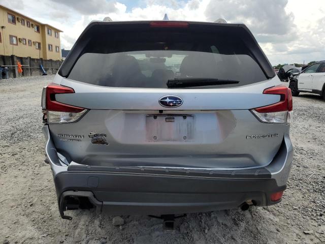 SUBARU FORESTER 2019 Srebrny