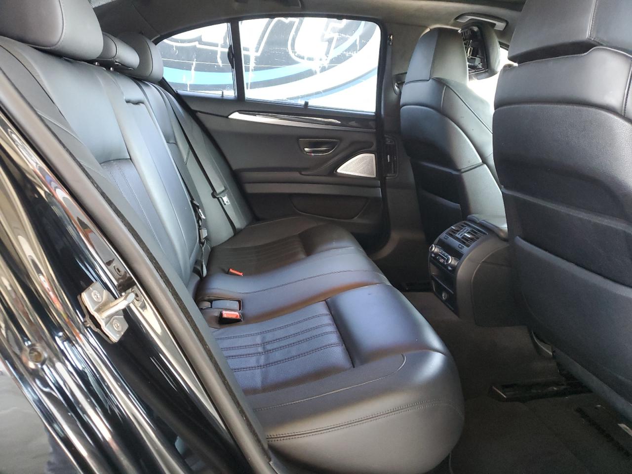 2013 BMW M5 VIN: WBSFV9C55DC772885 Lot: 63338235