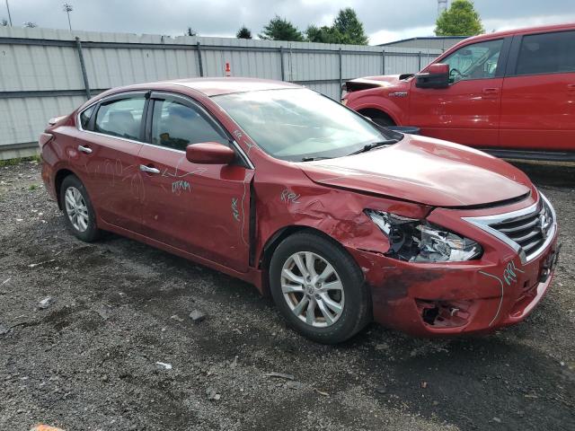 Sedans NISSAN ALTIMA 2014 Czerwony