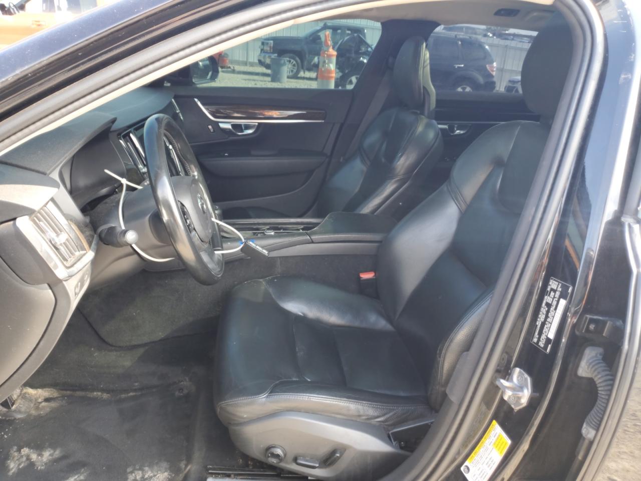 2018 Volvo S90 T5 Momentum VIN: LVY982AK2JP034664 Lot: 64124445
