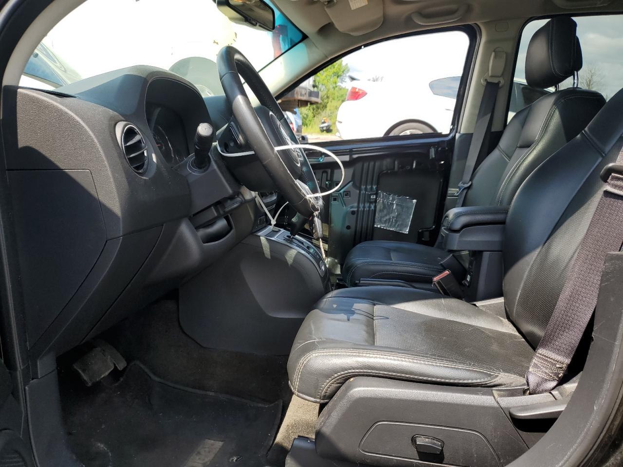 2017 Jeep Compass Latitude VIN: 1C4NJDEB8HD101344 Lot: 65340405