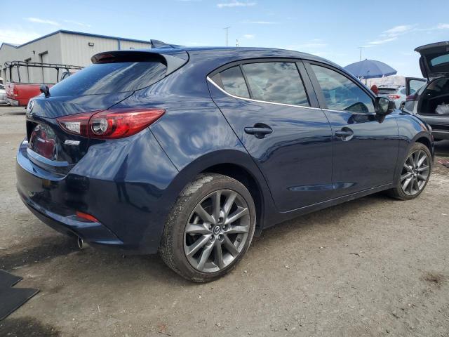  MAZDA 3 2018 Синий