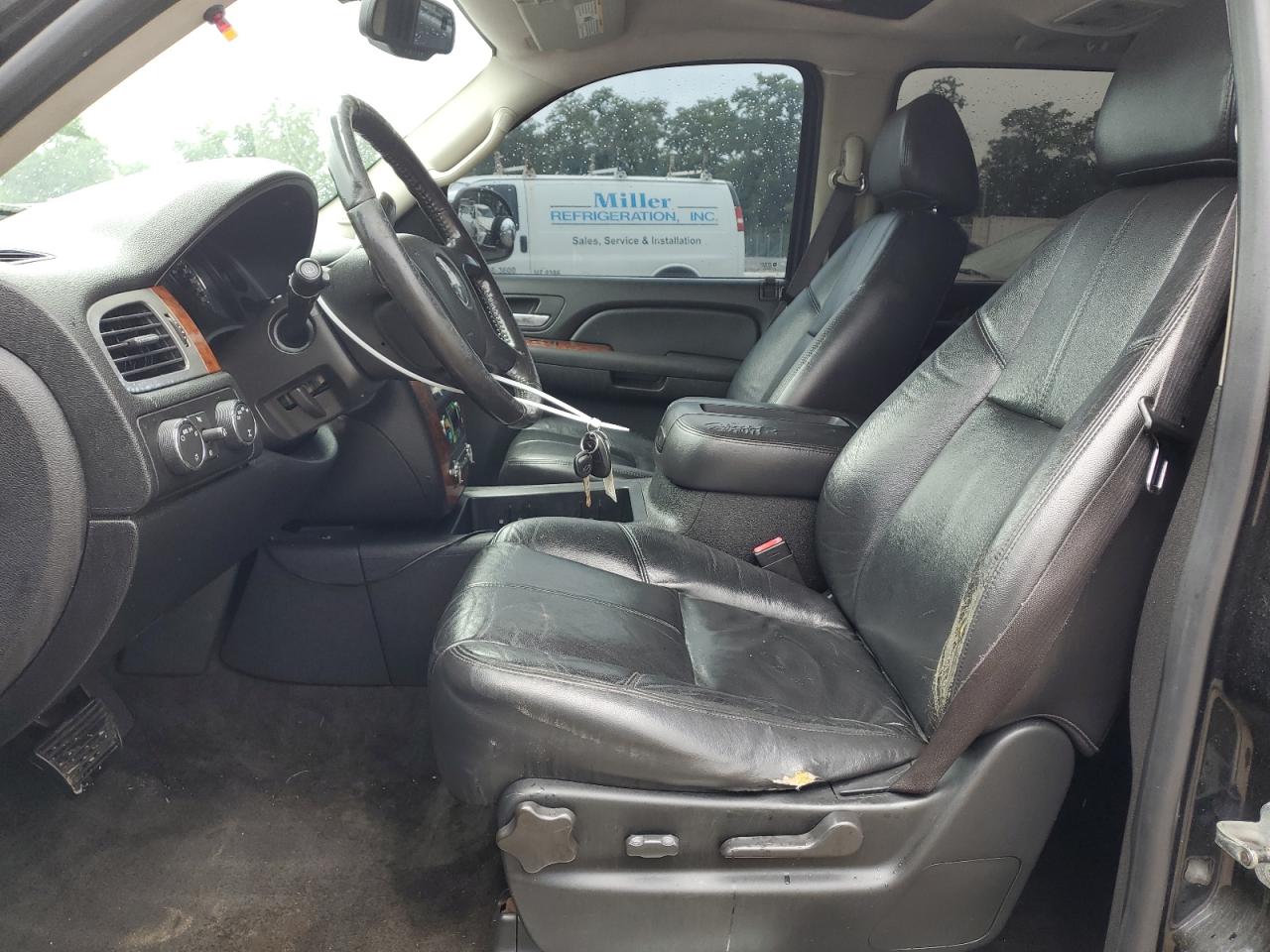 2008 Chevrolet Suburban K1500 Ls VIN: 1GNFK16308J107400 Lot: 61567295