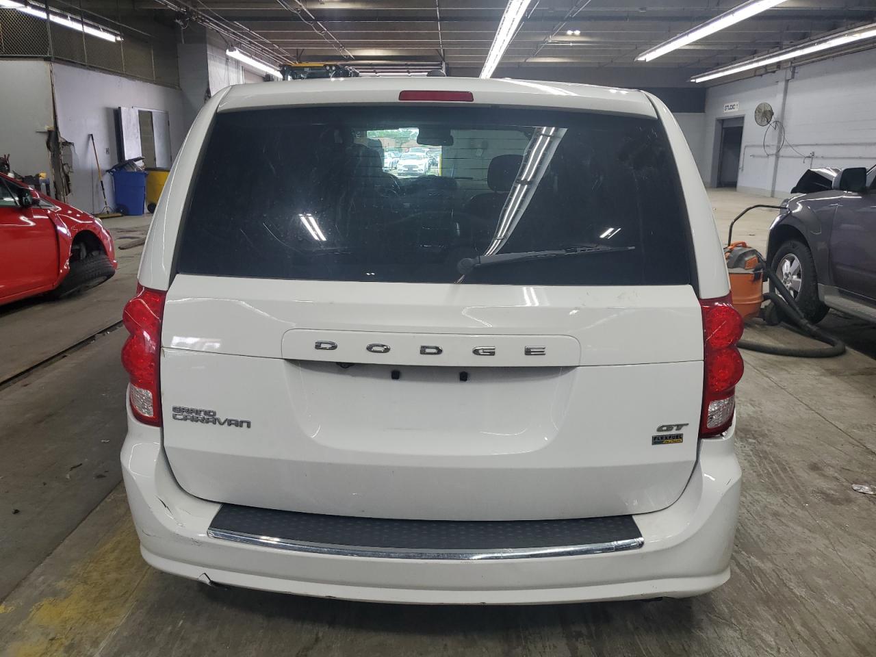 2019 Dodge Grand Caravan Gt VIN: 2C4RDGEG4KR670105 Lot: 64305505