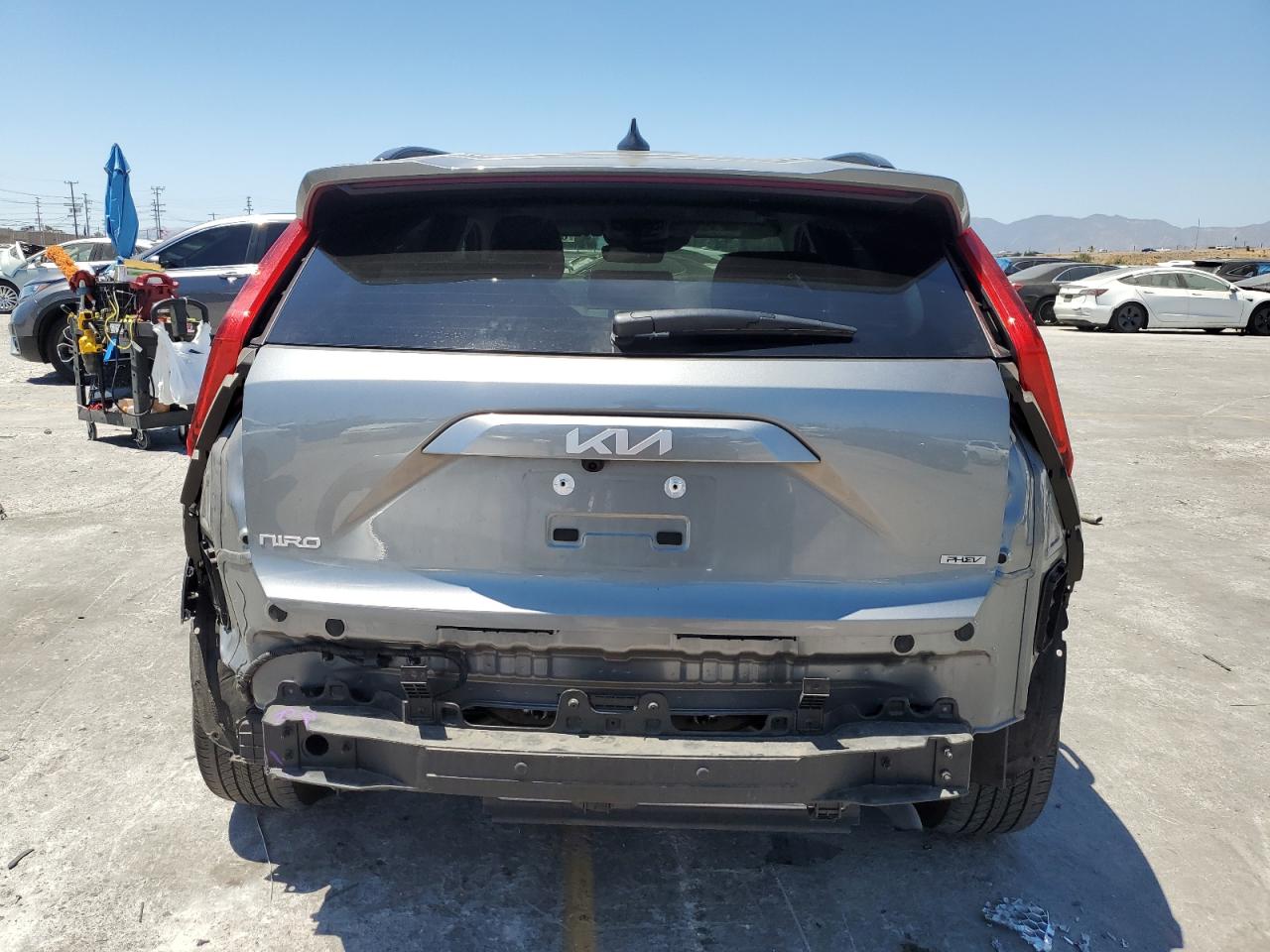 2024 Kia Niro Sx Touring VIN: KNDCR3LF8R5207725 Lot: 63698575