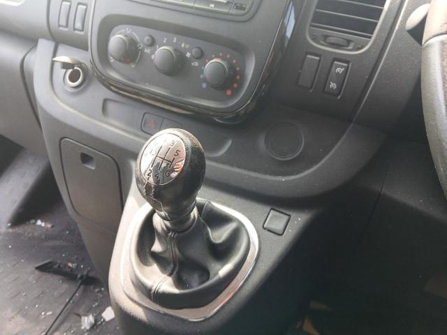 2015 VAUXHALL VIVARO 2700 SPORTIVE CDTI 