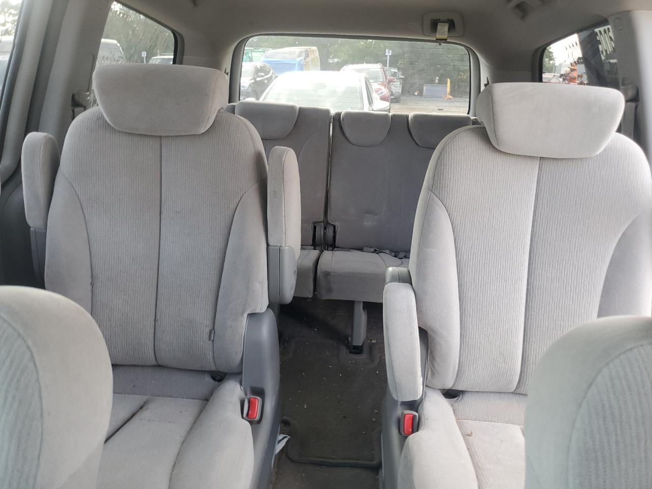 2006 Kia Sedona Ex VIN: KNDMB233666051683 Lot: 65656515