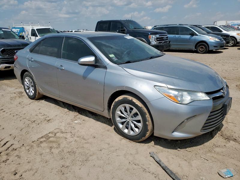 Седаны TOYOTA CAMRY 2016 Серебристый