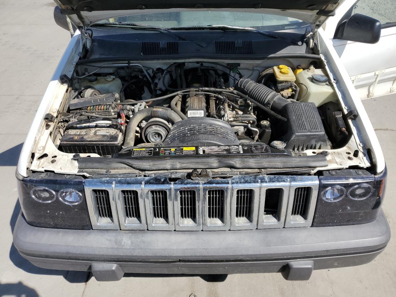 1994 Jeep Grand Cherokee Laredo VIN: 1J4GZ58S6RC310800 Lot: 64095725