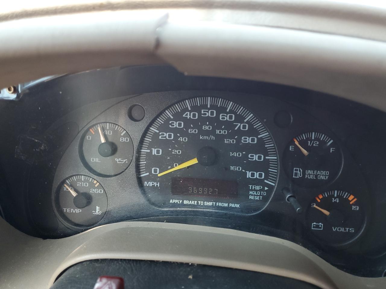 2000 Chevrolet Astro VIN: 1GBDM19W1YB138928 Lot: 61247025
