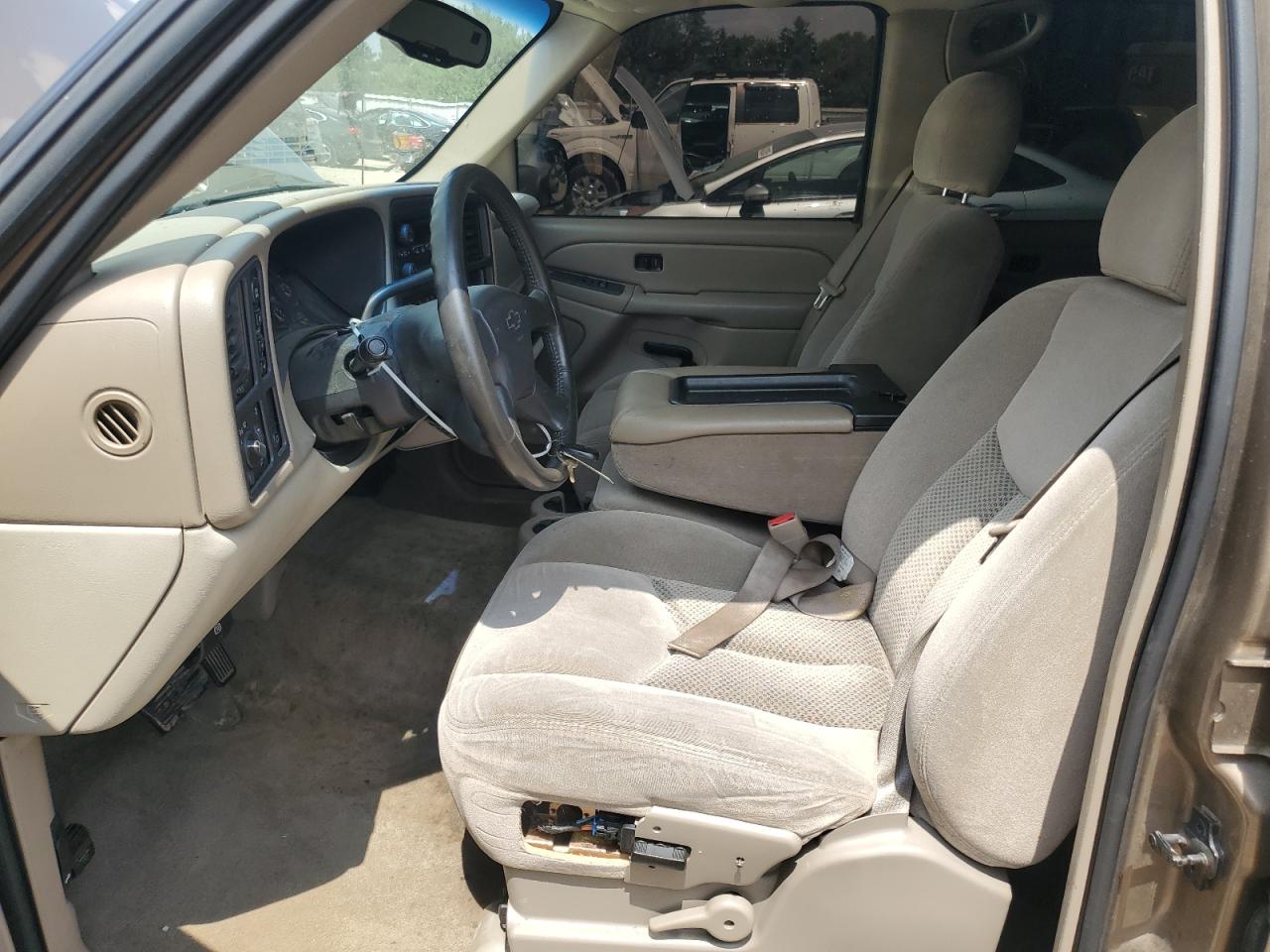 2004 Chevrolet Tahoe K1500 VIN: 1GNEK13V54J136953 Lot: 64412855