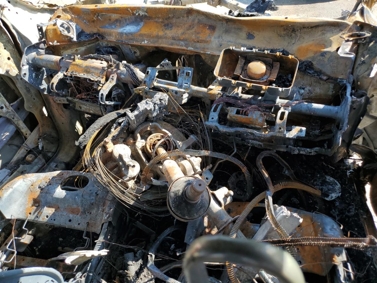 2020 Jeep Cherokee Latitude VIN: 1C4PJMCB4LD525964 Lot: 64810225