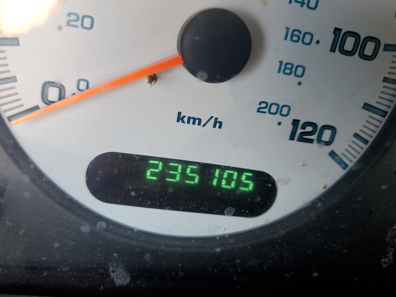 2002 Chrysler Voyager Lx VIN: 1C8GJ45332B692864 Lot: 64790545