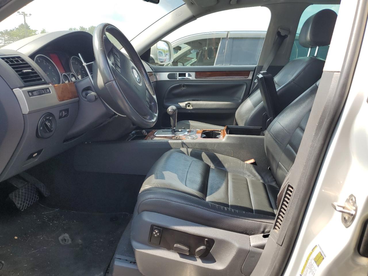 2009 Volkswagen Touareg 2 V6 VIN: WVGBE77L09D008006 Lot: 61537815