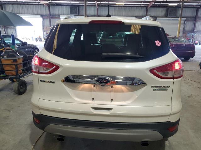  FORD ESCAPE 2016 Белы