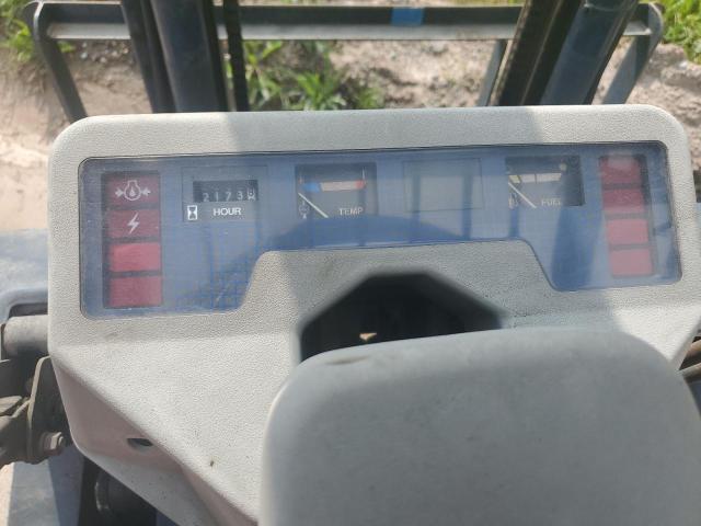  KOMATSU FORKLIFT 2002 Белый