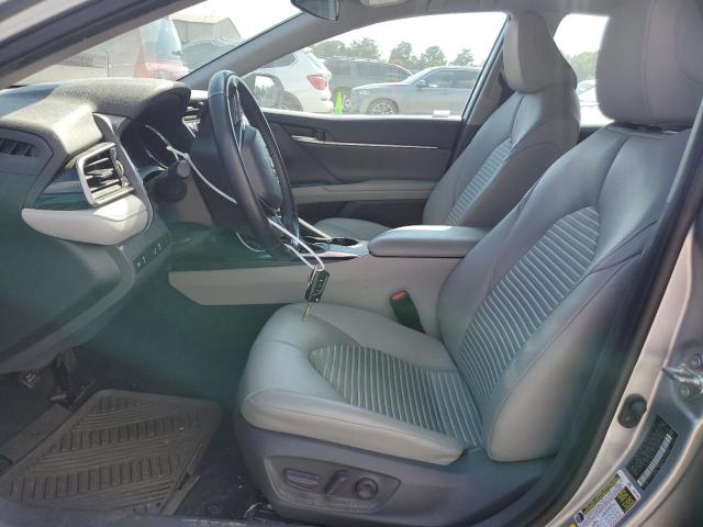  TOYOTA CAMRY 2020 Серебристый