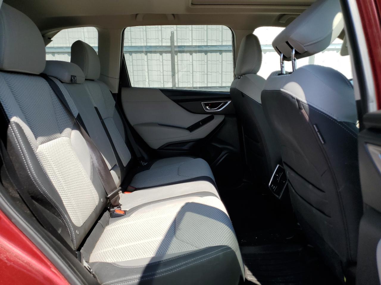 2019 Subaru Forester Premium VIN: JF2SKAGC6KH485565 Lot: 65618705