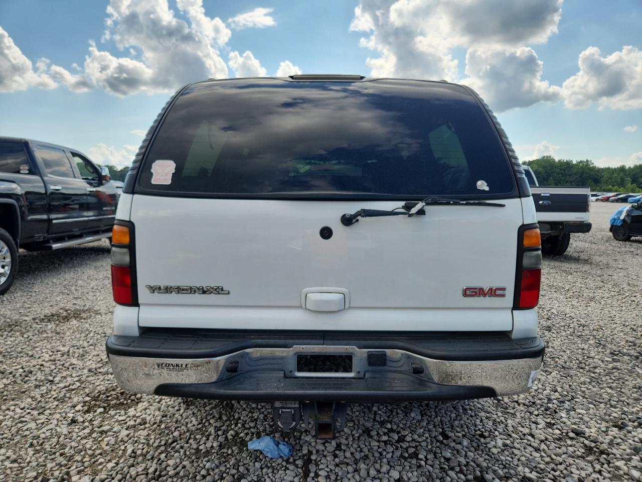 2005 GMC Yukon Xl C1500 VIN: 1GKEC16Z35J123936 Lot: 62919725