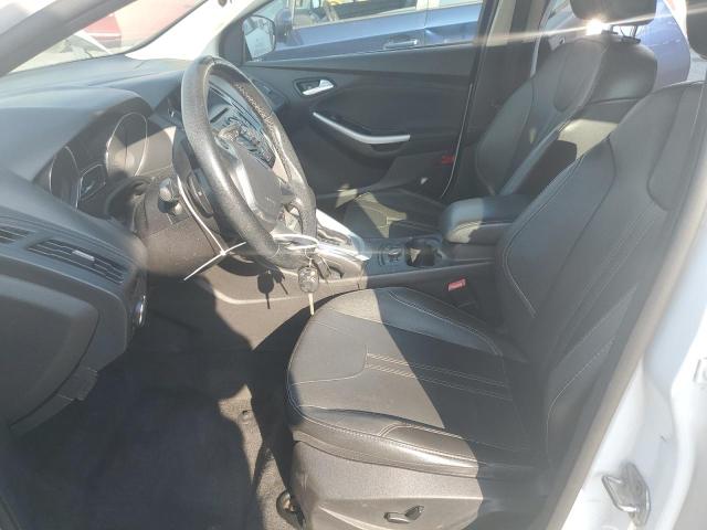  FORD FOCUS 2013 Белы