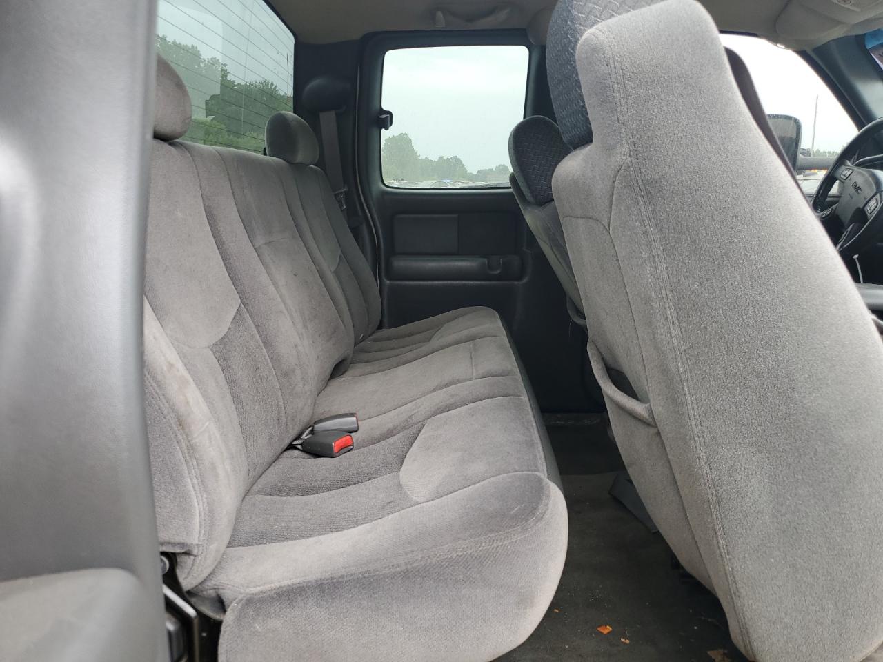 2004 GMC Sierra K2500 Heavy Duty VIN: 1GTHK29U94E320053 Lot: 64480795