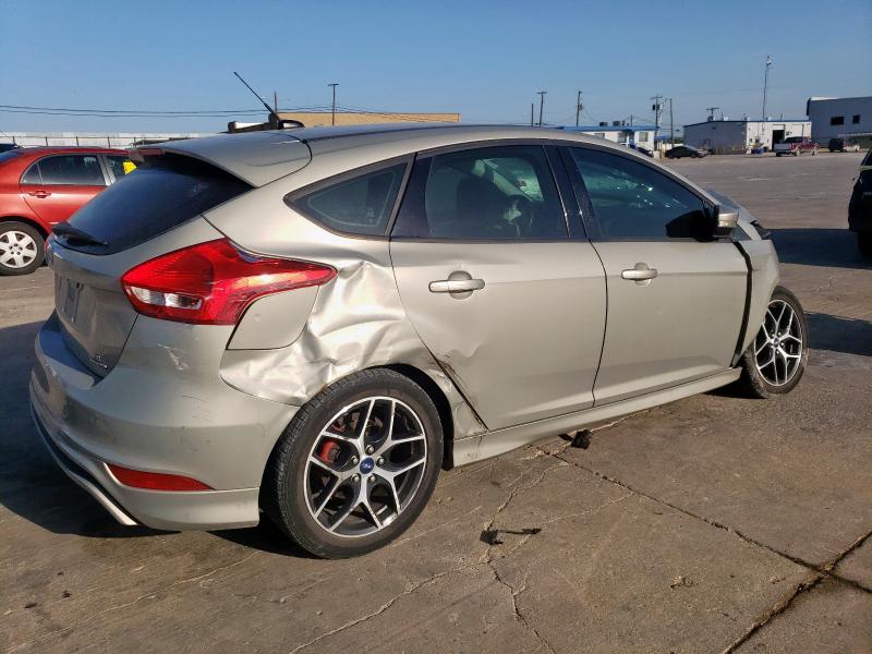 FORD FOCUS 2015 Silver