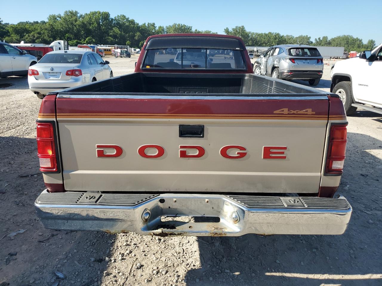 1993 Dodge Dakota VIN: 1B7GG26X8PS103255 Lot: 64056055