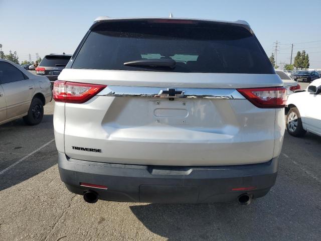  CHEVROLET TRAVERSE 2020 Серебристый